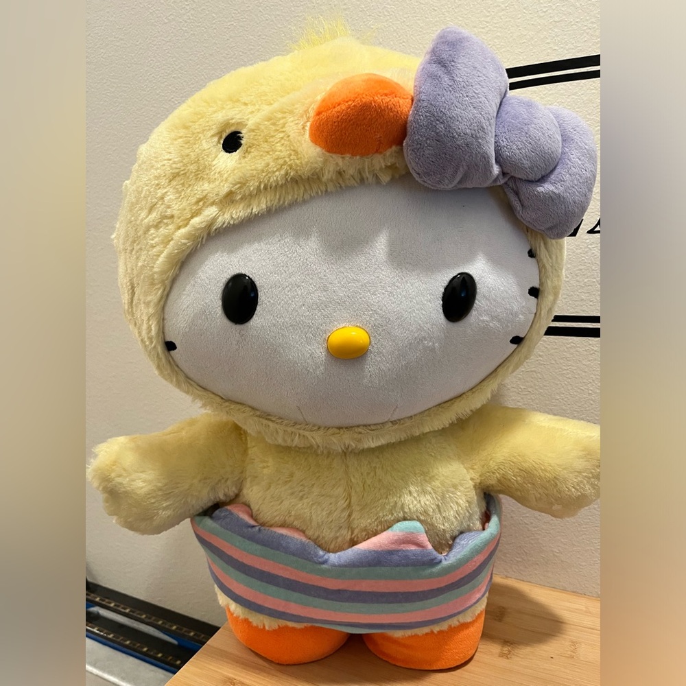 Hello Kitty Easter greeter